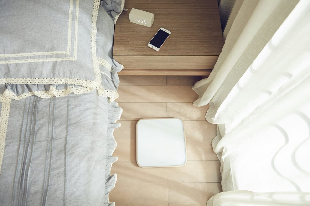 Which smart scale works with Apple Health and Health Connect?